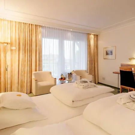 Bayerischer Hof 5* Линдау