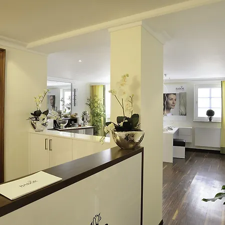 Bayerischer Hof Hotell 5*