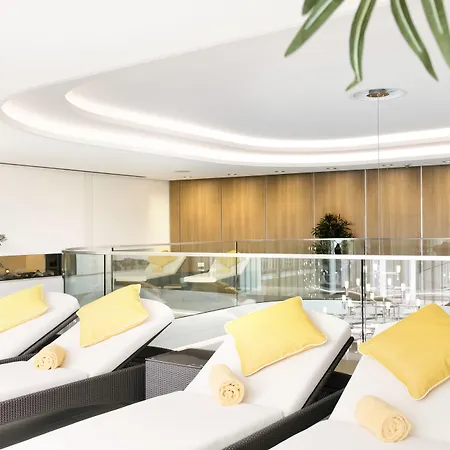 Bayerischer Hof Hotel 5*