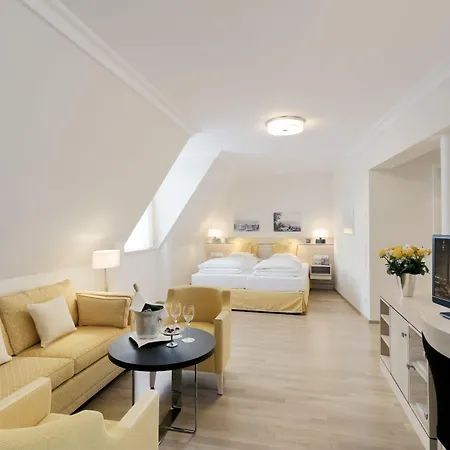 Bayerischer Hof Otel Lindau (Bodensee)