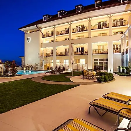 Hotel Bayerischer Hof 5*