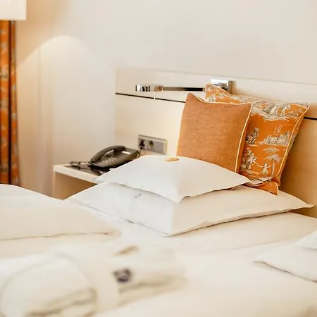 Bayerischer Hof Otel
