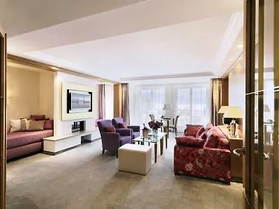 Bayerischer Hof Hotell 5*