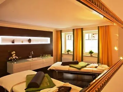 Szálloda Bayerischer Hof 5*